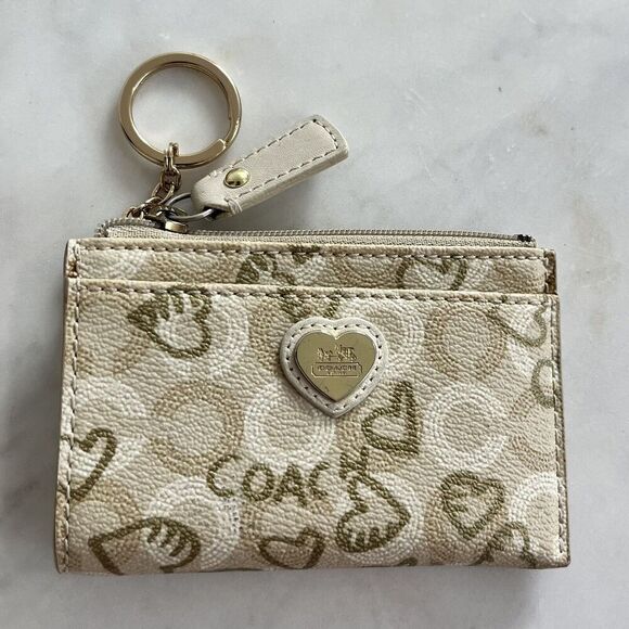 Coach Waverly Hearts Mini Card Wallet in Light Cream Khaki & Gold - Picture 2 of 9